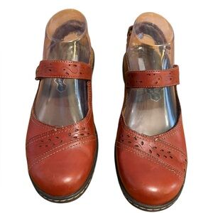 Cobb Hill Petra' Mary Janes by Rockport, Size 7.5M, Reddish Brown